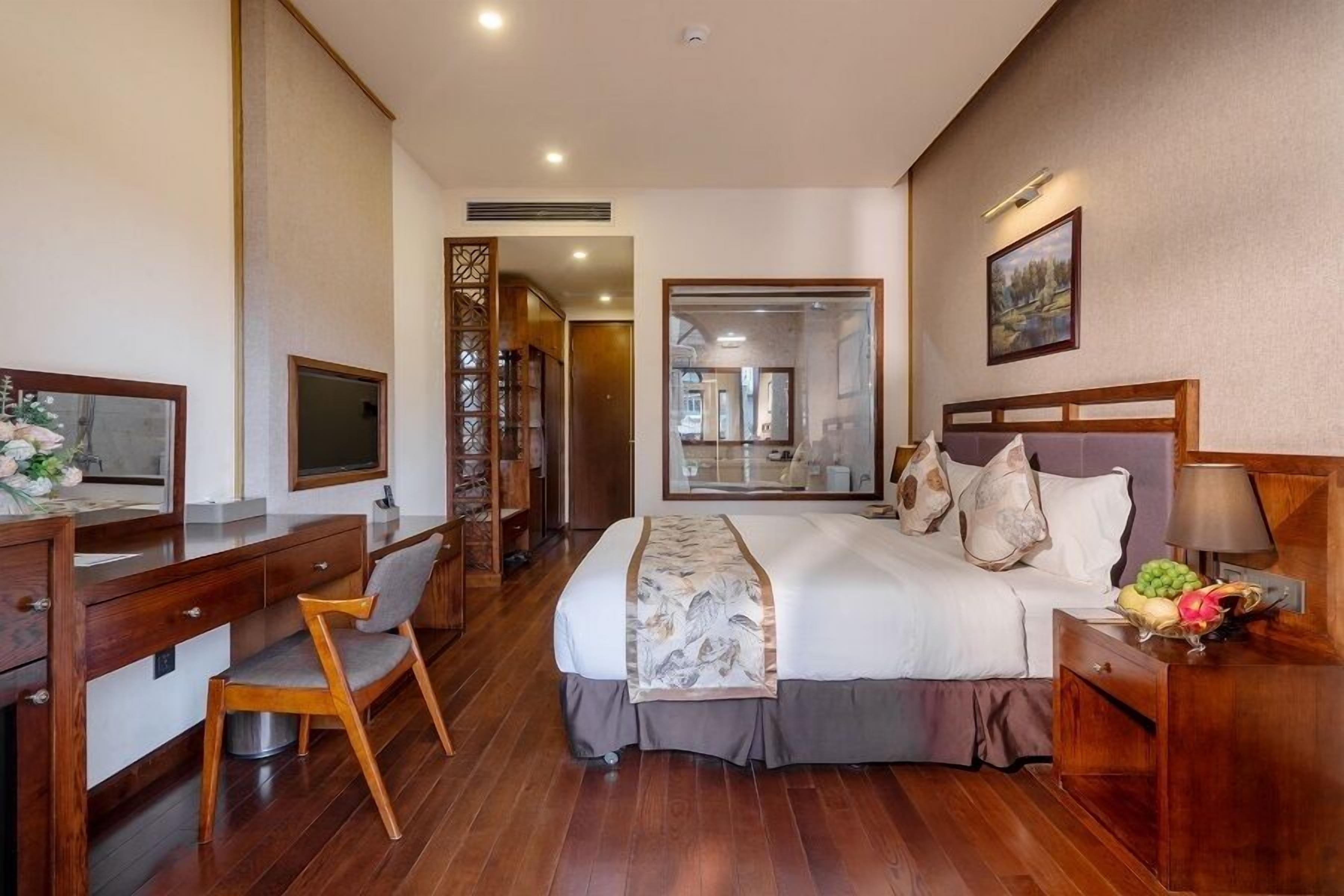 minibar, in-room safe, desk, iron/ironing board