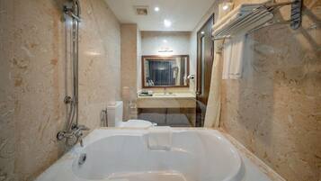 Bañera con ducha, cabezal de ducha con hidromasaje