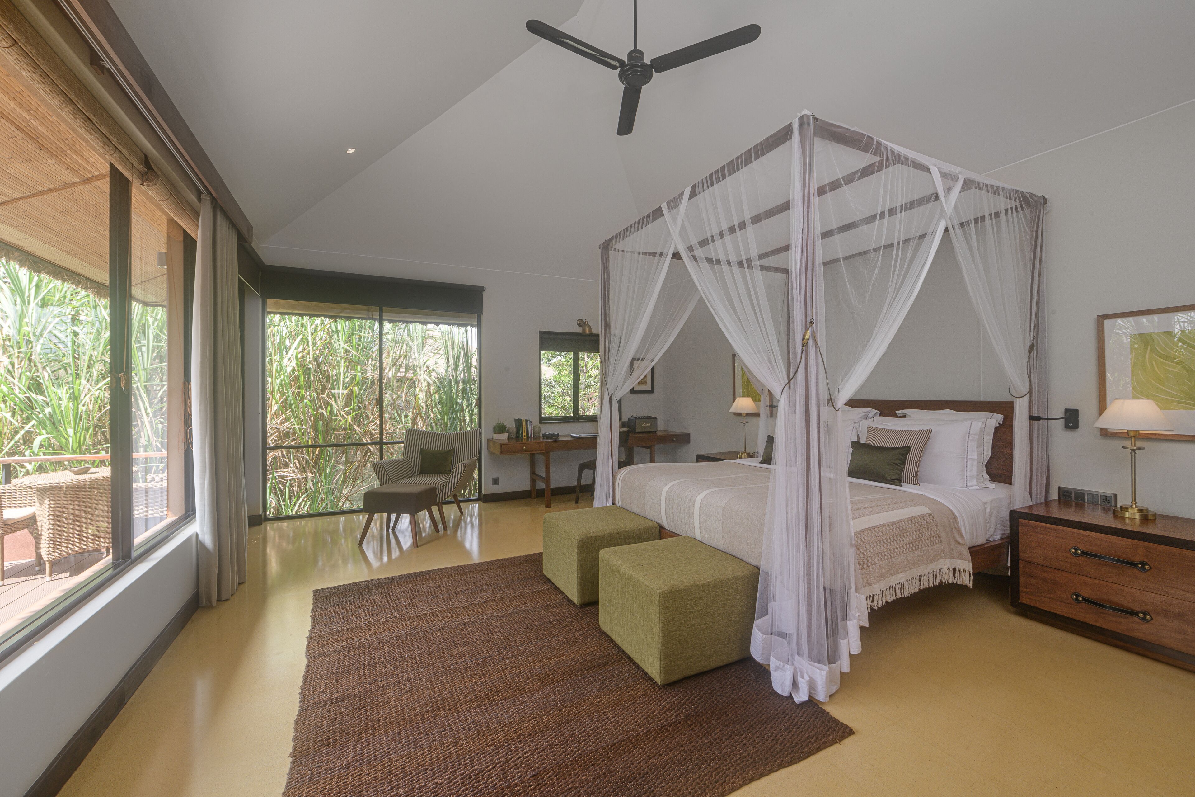 minibar, in-room safe, desk, laptop workspace