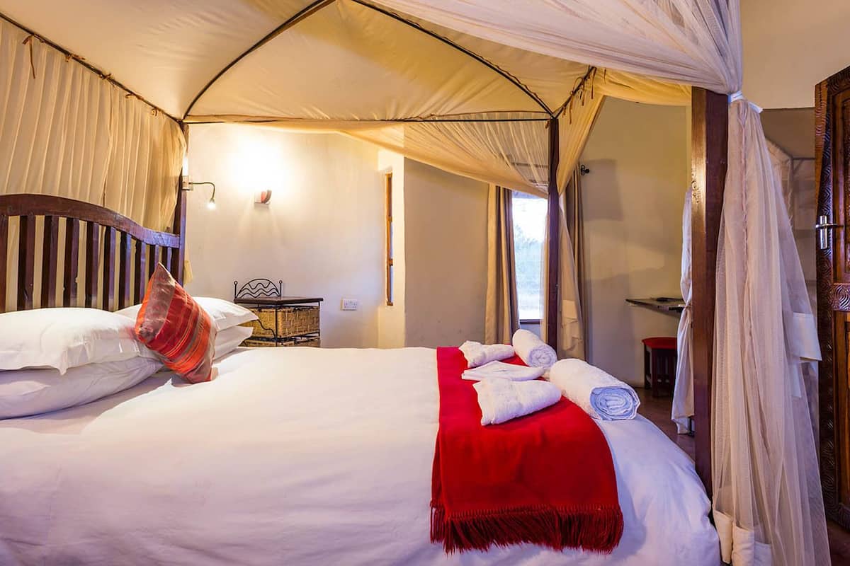 Family Chalet | Desk, free cots/infant beds, rollaway beds, bed sheets