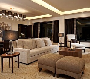 40-inch LED TV with satellite channels, TV - Impiana KLCC Club Tower (Kuala Lumpur)