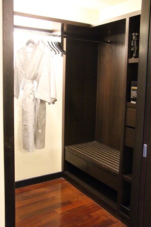 Room amenity - Impiana KLCC Club Tower (Kuala Lumpur)