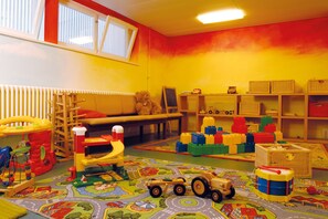 Children’s play area – indoor