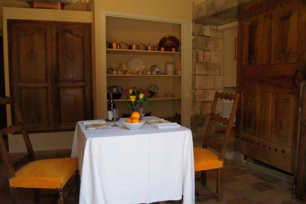 Superior Cottage, 1 Bedroom, Patio, Garden View | In-room dining