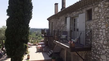 Basic Twin Room, Balcony, Garden View | Exterior