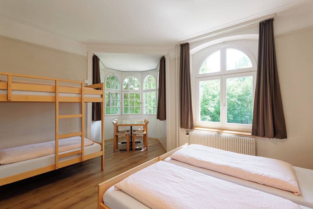 Desk, bed sheets