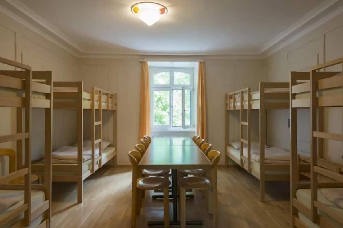 Desk, bed sheets