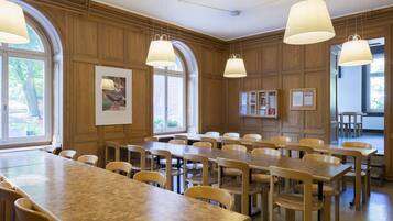 Tägliches inbegriffenes Frühstücksbuffet