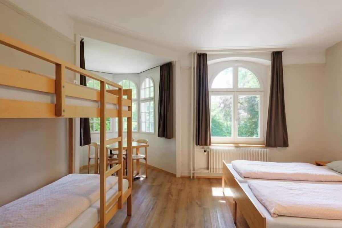Desk, bed sheets
