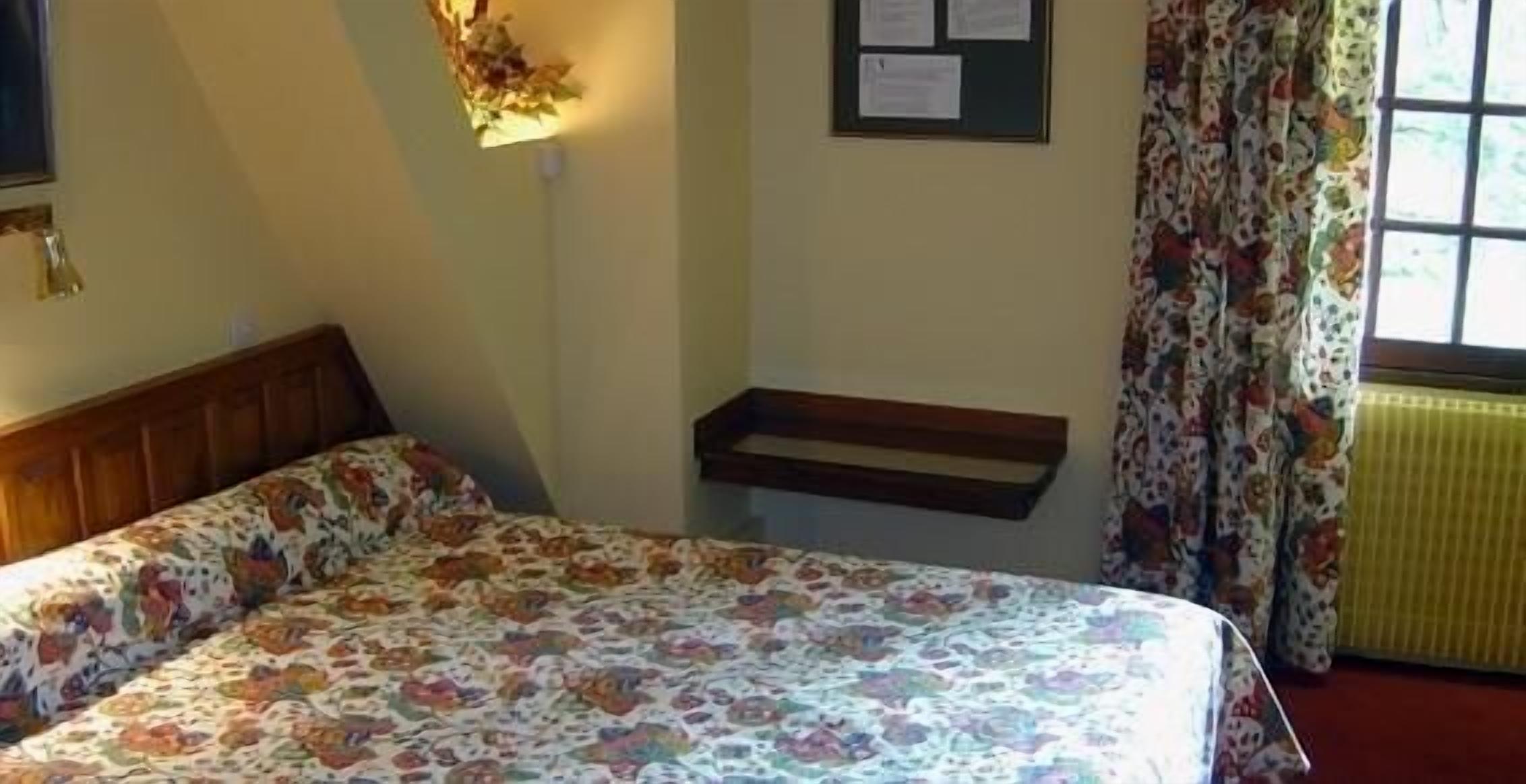 iron/ironing board, cots/infant beds, rollaway beds, free wifi