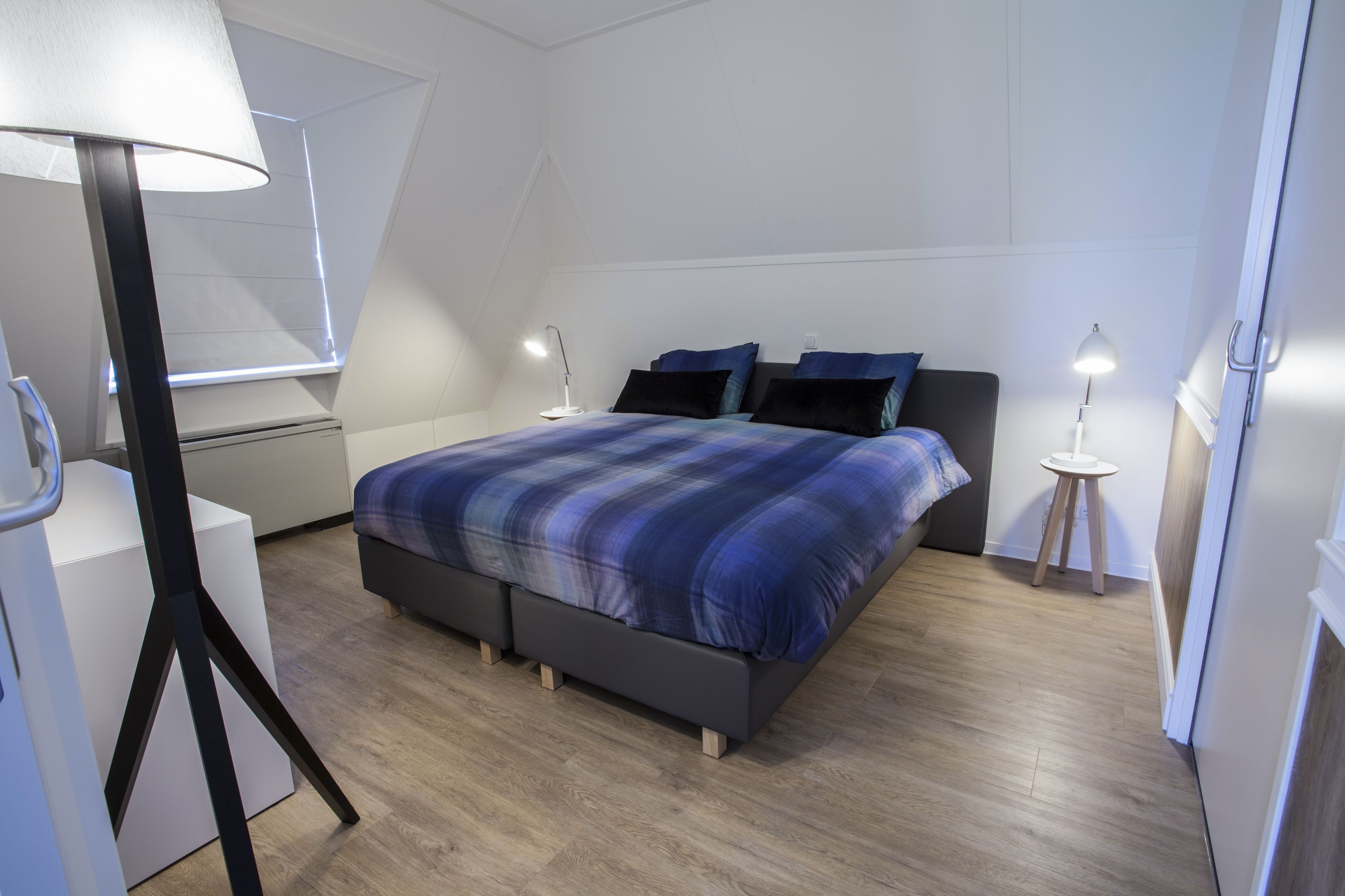 in-room safe, desk, laptop workspace, iron/ironing board