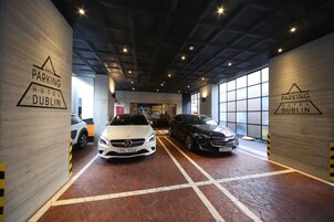 Estacionamiento gratis, valet parking gratis