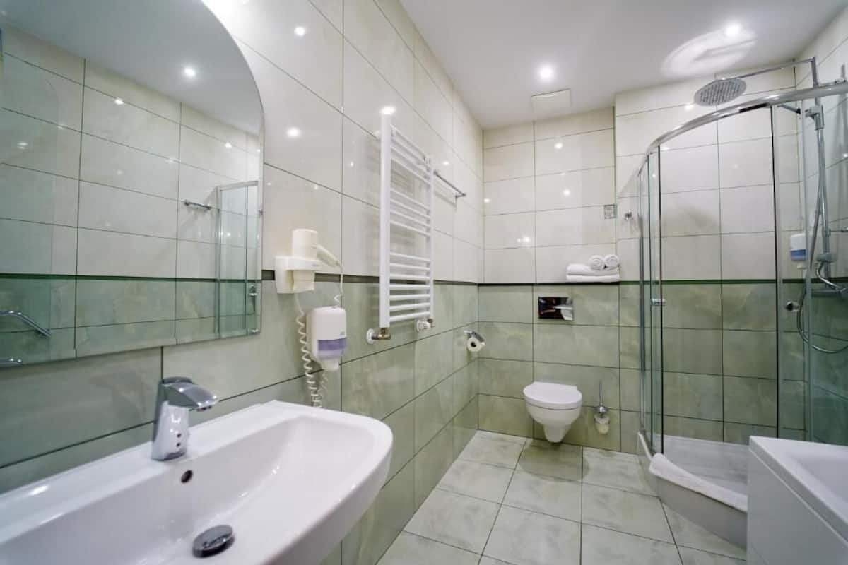 Standard Apart Daire, 1 Yatak Odası, Buzdolabı | Banyo | Duş, ücretsiz banyo/kozmetik ürünleri, saç kurutma makinesi, havlu