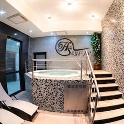 Couples treatment room(s), body treatments, aromatherapy