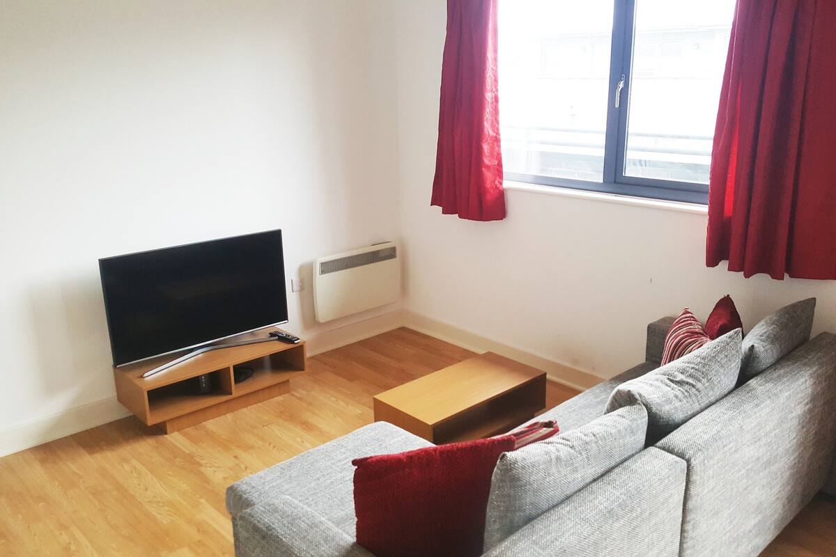 Superior Apartment, 2 Bedrooms | Living area