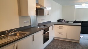 Fridge, microwave, coffee/tea maker - Guild House Apartments (Swindon)