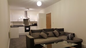 Unclassified image, 5 of 19, button - Guild House Apartments (Swindon)