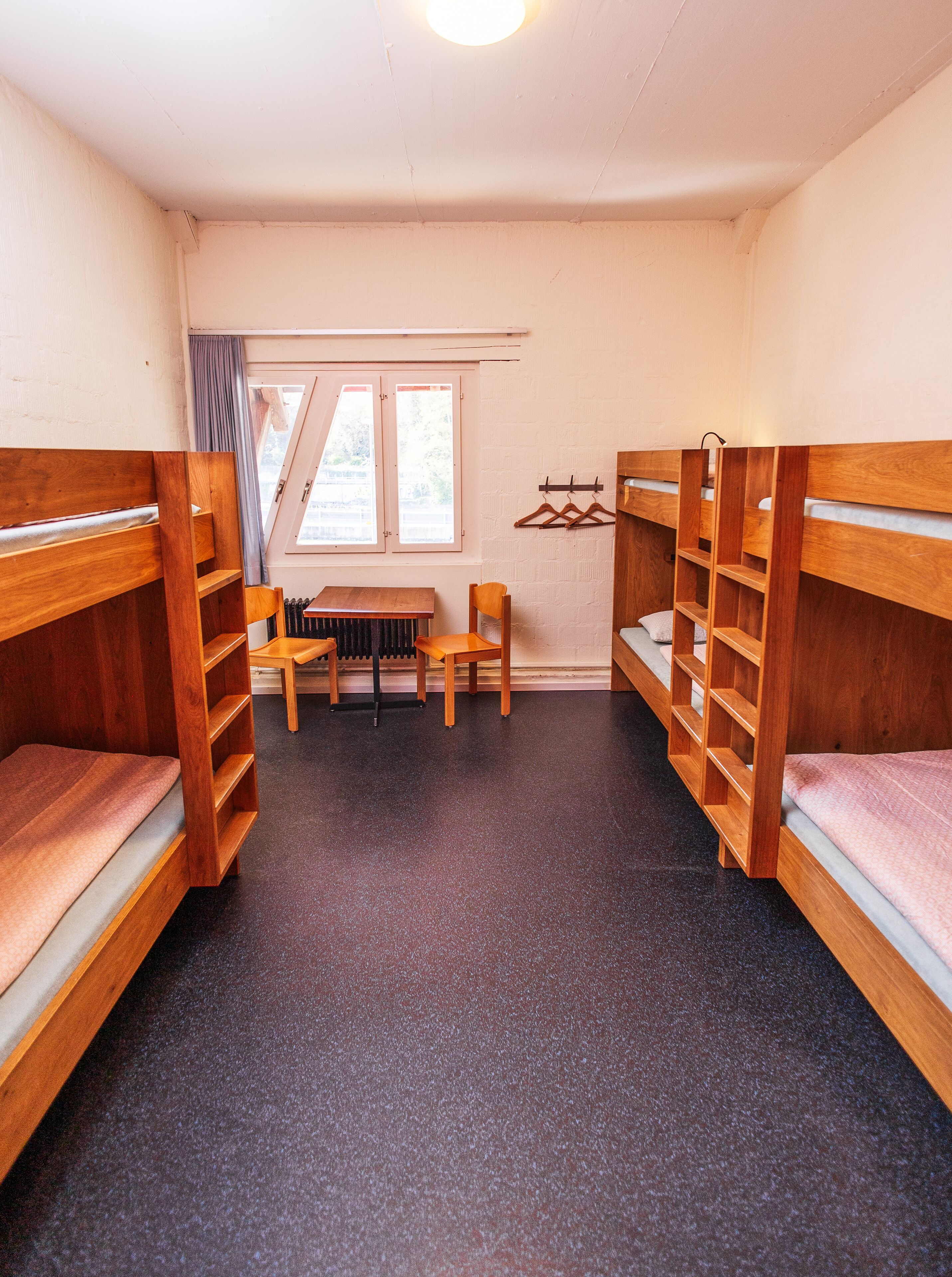標準共用宿舍, 共用浴室 (1 bed in 6 bed dorm) | 房內夾萬、書桌、免費嬰兒床、床單