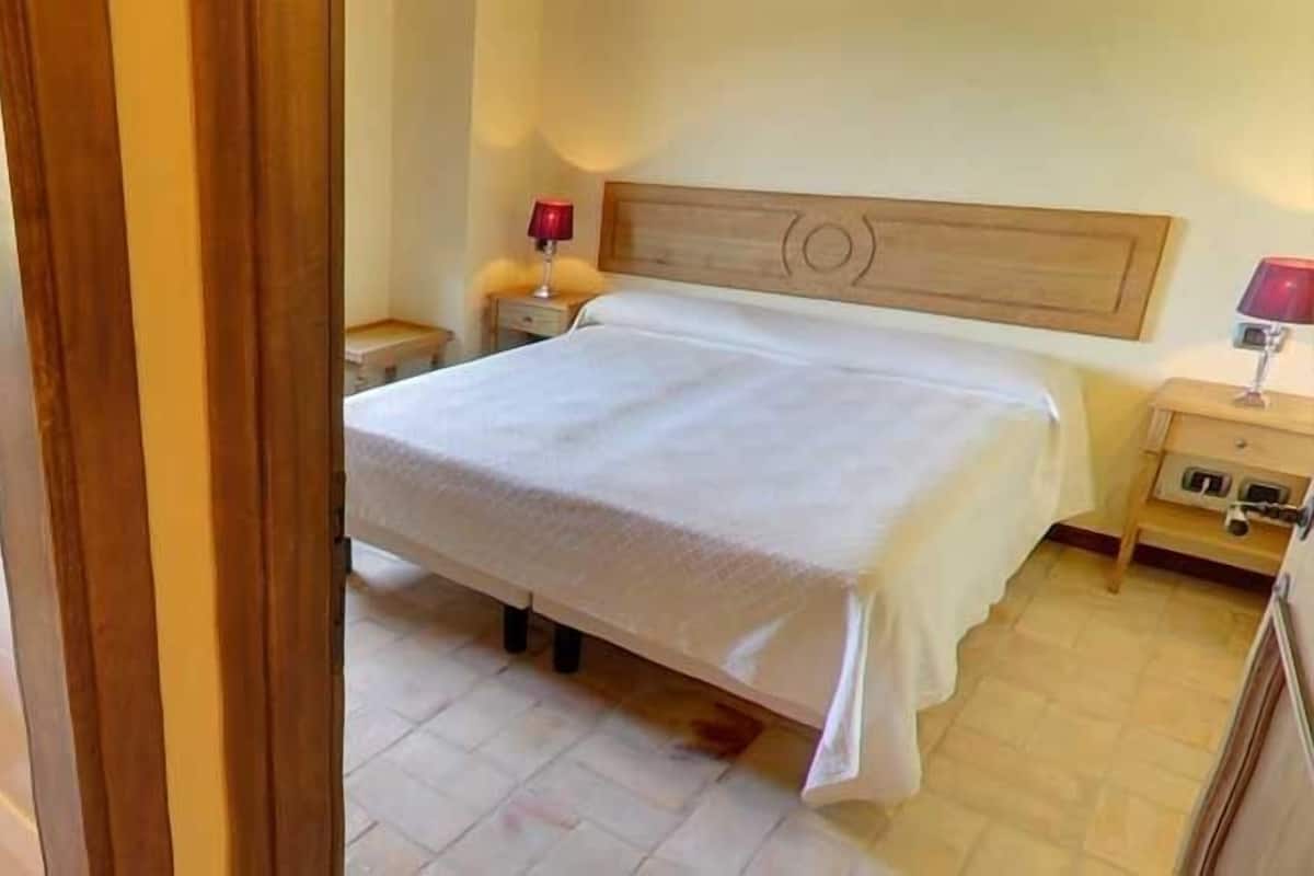 Apartment, 2 Schlafzimmer (Ponte) | Zimmersafe, Schreibtisch, Bügeleisen/Bügelbrett, Babybetten