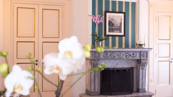 Superior Double Room | Minibar, in-room safe, desk, free cribs/infant beds
