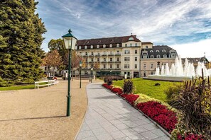 Fountain - Hotel Herzoghof (Baden)