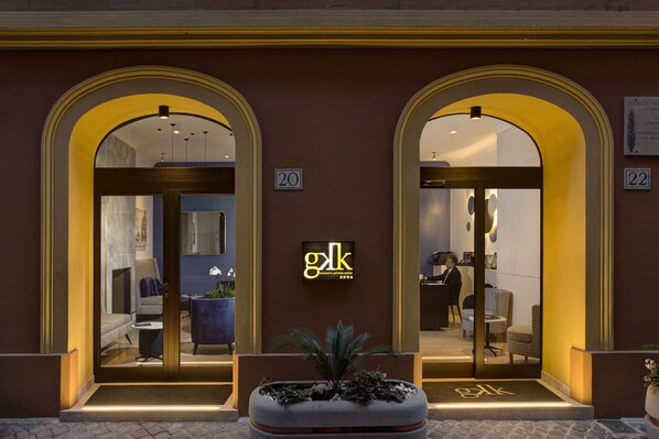 Front of property - GKK Exclusive Private Suite (Rome)