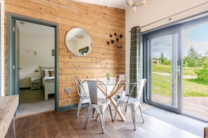 Luxury Cabin, 1 King Bed, Hot Tub | Restaurant | Breakfast, lunch and dinner served - The Baiting House and Lodges (Worcester)