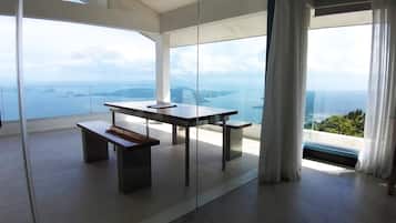 Sky King Suite