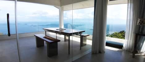 Sky King Suite | 1 bedroom, premium bedding, in-room safe, iron/ironing board
