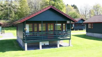 1 bedroom, iron/ironing board, rollaway beds, free WiFi