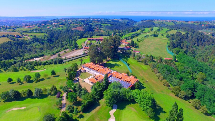 Oca Palacio de la Llorea Hotel & Spa