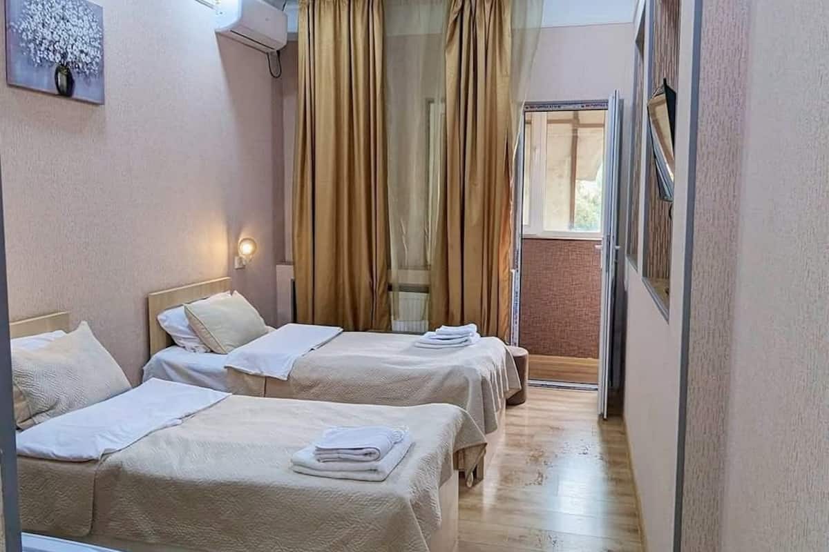 1 bedroom, pillowtop beds, in-room safe, desk