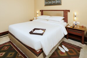 Royal Courtyard King Bed Or Twin Bed | Minibar, két bảo mật tại phòng, bàn 