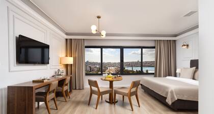 Elan Hotel