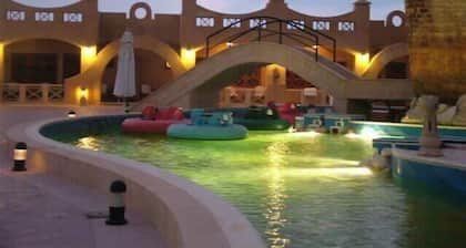 Grand holidays Green Resort