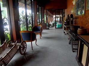 Bahagian dalam