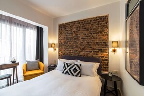 1 bedroom, in-room safe, desk, iron/ironing board