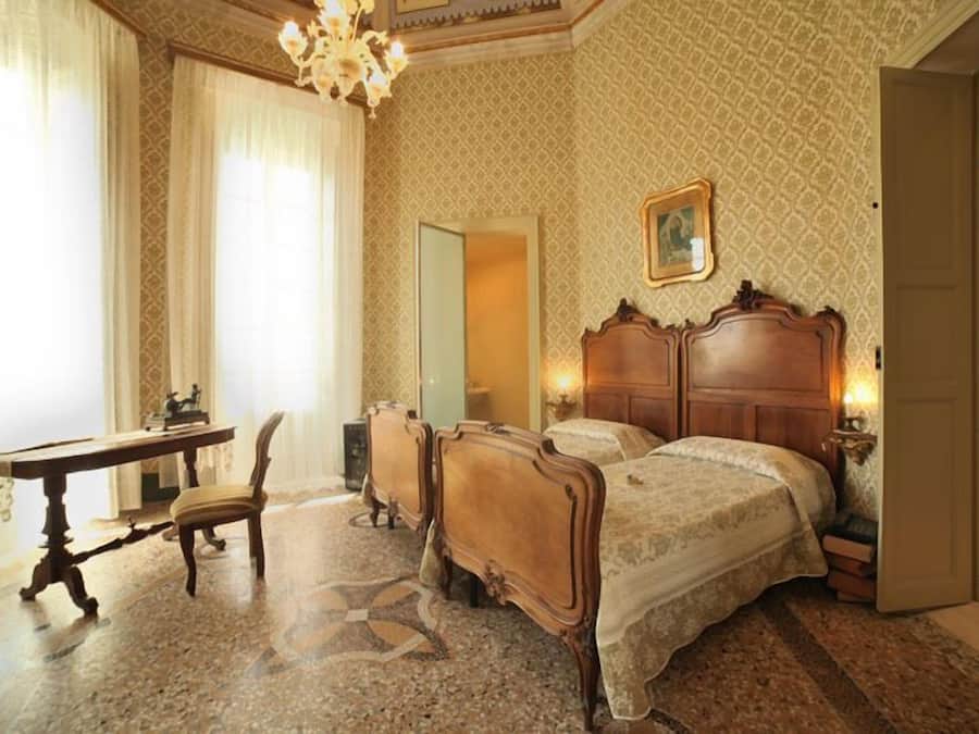 Minibar, in-room safe, desk, soundproofing