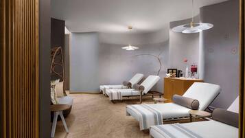 Sauna, bain à remous, hammam, soins corporels, soins d'aromathérapie