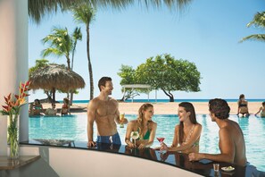7 bars/lounges, swim-up bar, poolside bar, beach bar - Dreams Dominicus La Romana - All Inclusive (San Rafael del Yuma)