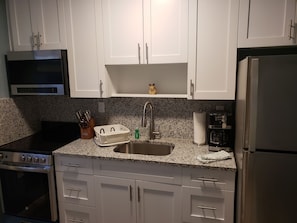 Deluxe Studio Suite, 2 Queen Beds | Private kitchen - Ashley Brooke Beach Resort (Deerfield Beach)
