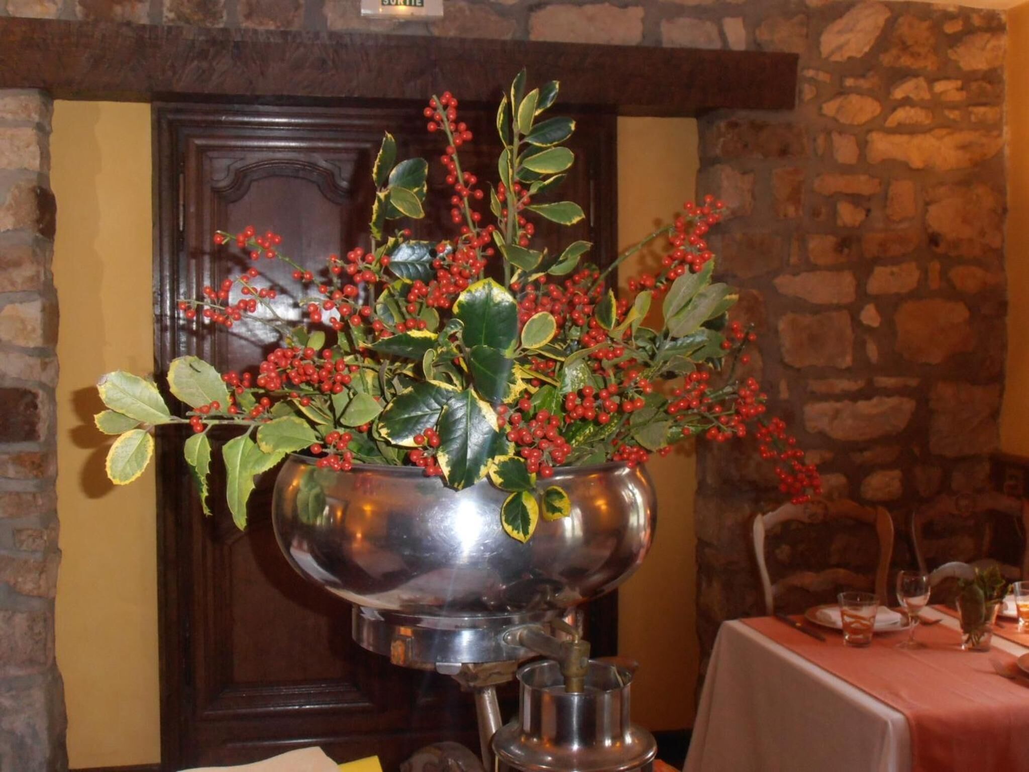 lunch and dinner served, french cuisine