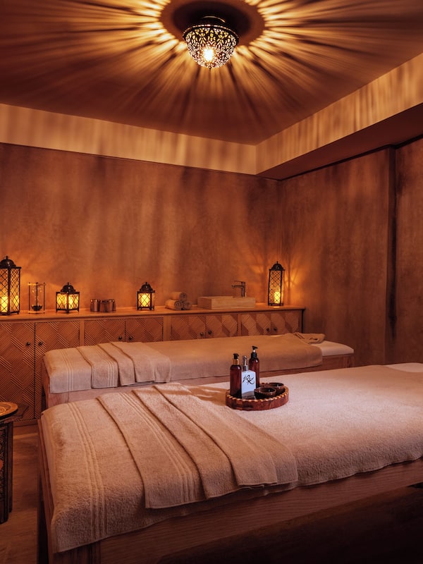 Turkish bath/hammam, body treatments, facials, 2 treatment rooms
