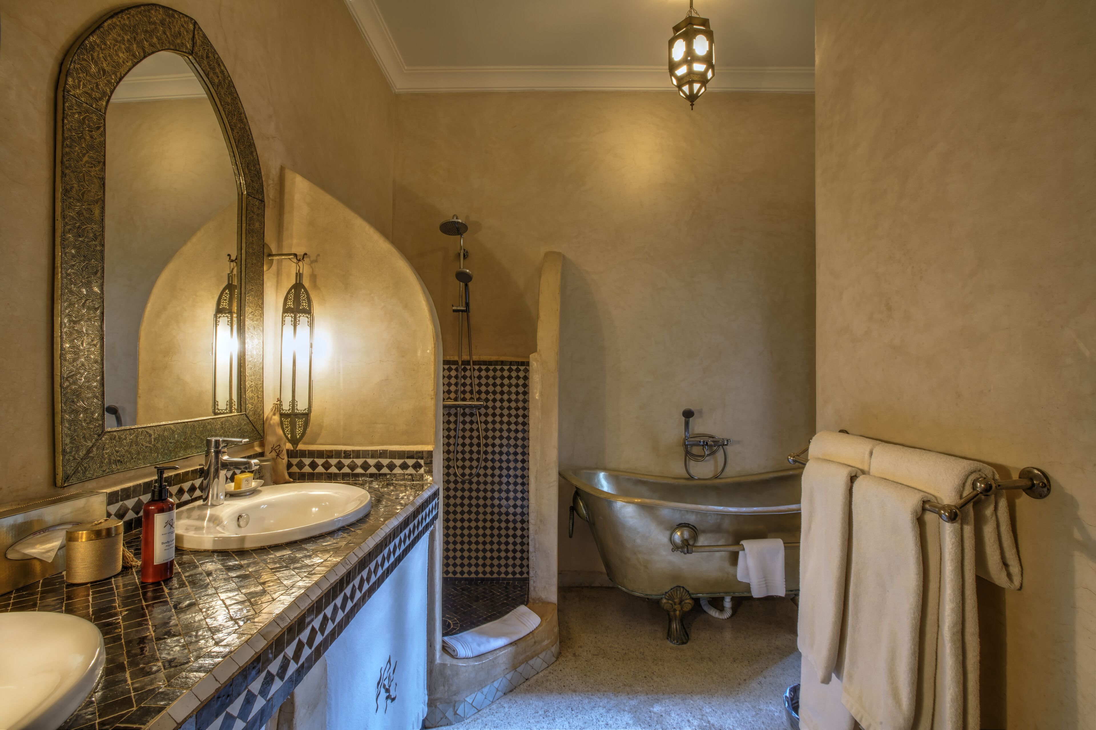 Foto - Riad Kheirredine