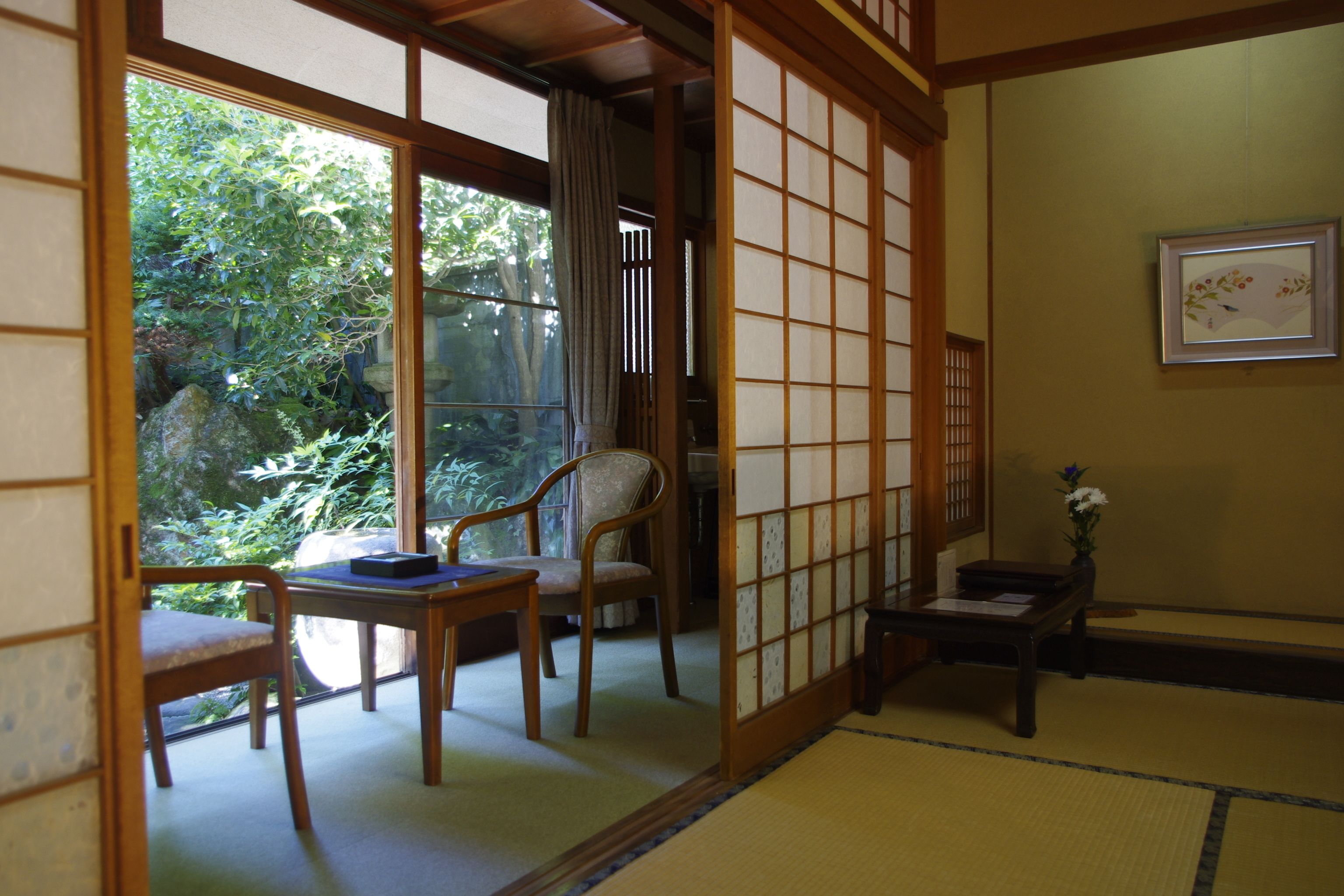 Habitación tradicional, baño privado (Standard Japanese-Style) | Minibar, caja de seguridad en la habitación, escritorio y wifi gratis 
