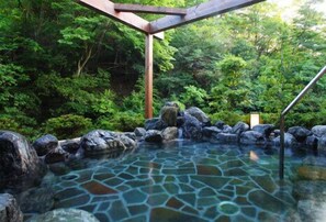 Outdoor spa tub - Hidamari (Toyooka)