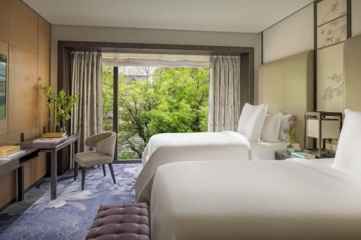 Literie de qualité supérieure, couette en duvet d'oie, minibar