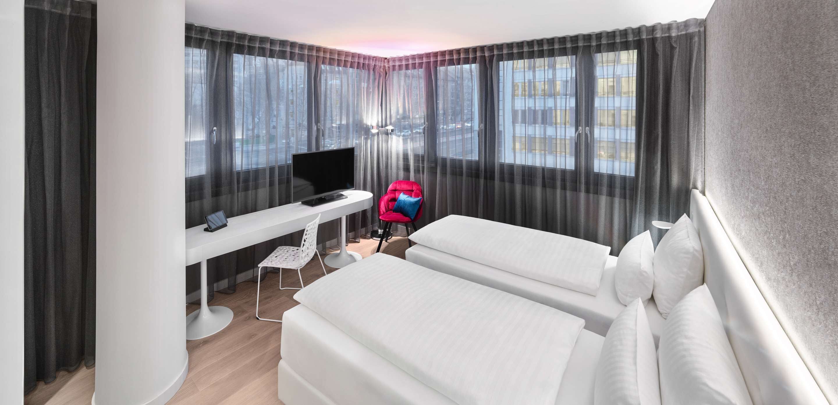 Ropa de cama hipoalergénica y minibar 