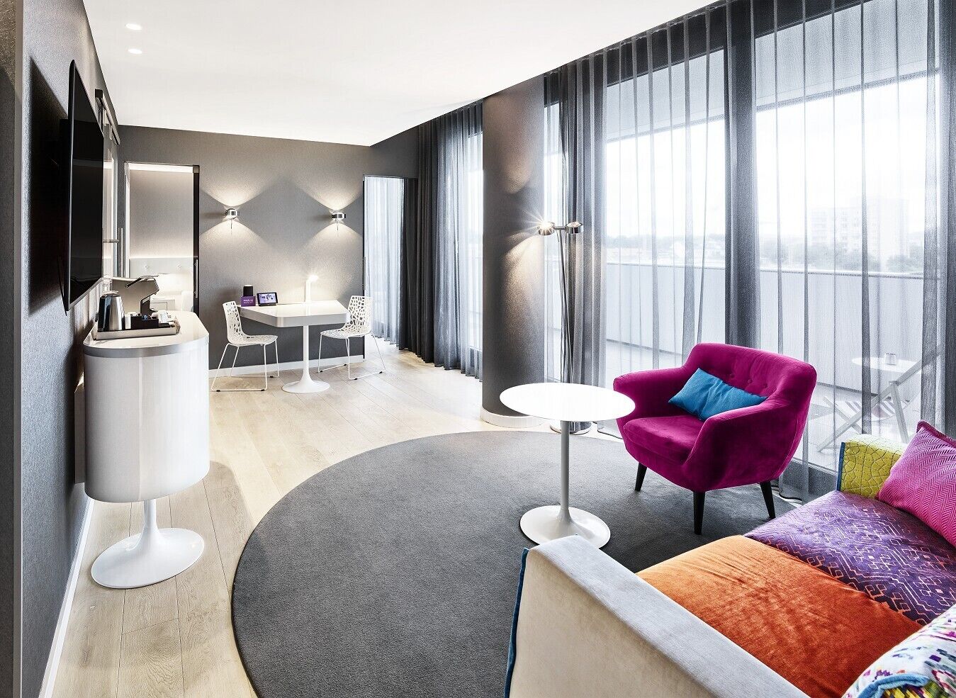 Backbeat Suite | Oppholdsområde | Flatskjerm-TV og nettbrett