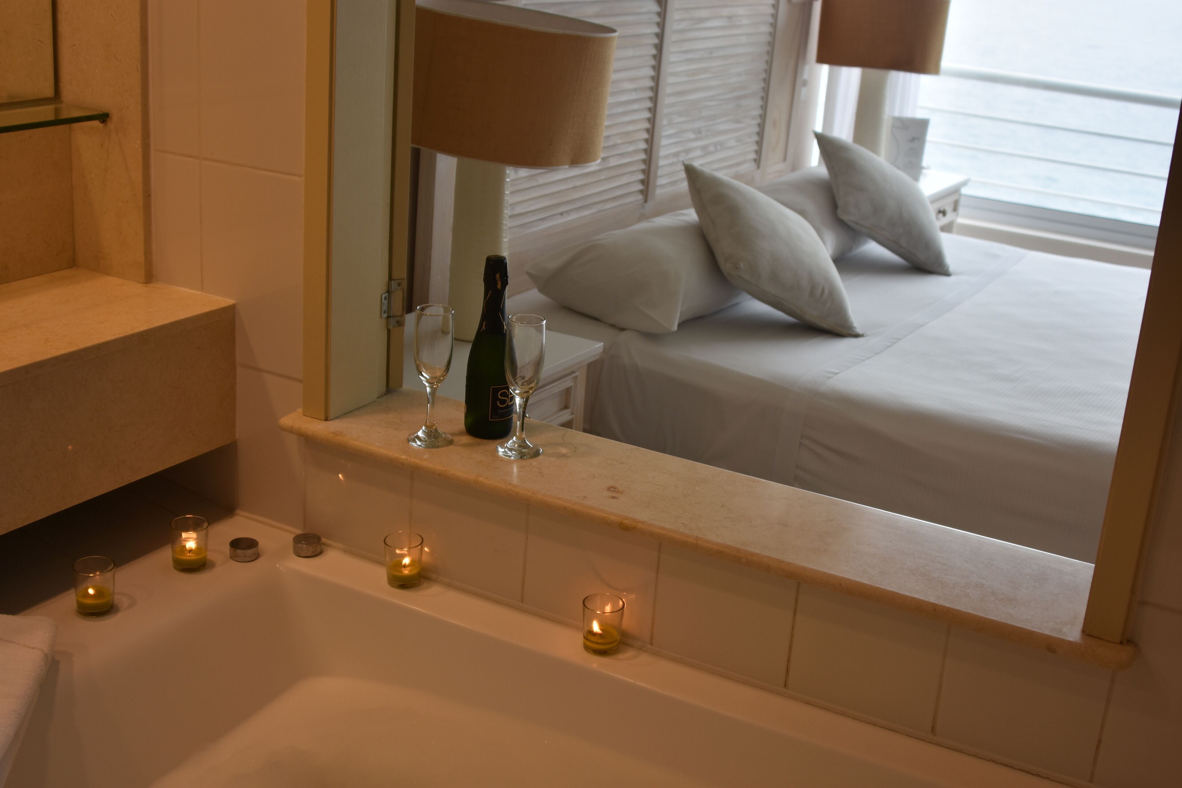 standard double room, ocean view | bathroom | shower, rainfall showerhead, free toiletries, hair dryer